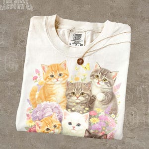 Retro Kitten Shirt Vintage Floral Cat Tee Cottagecore Cat Lover Gift