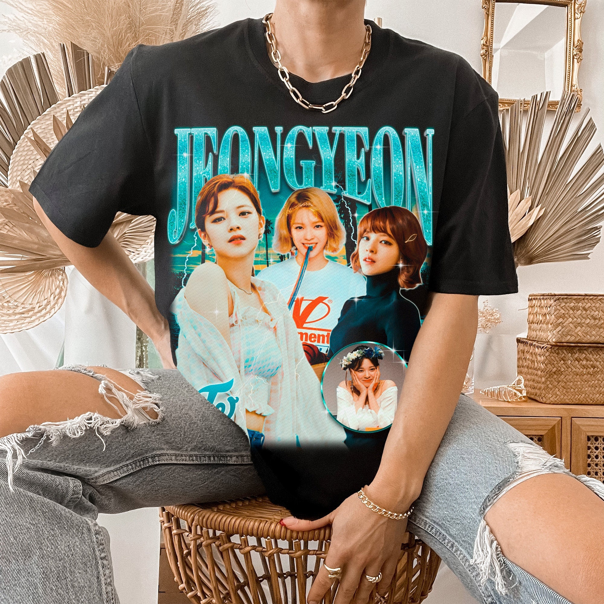 Jeong Yeon Vintage Style 90s Bootleg Unisex Sweatshirt - Teeruto