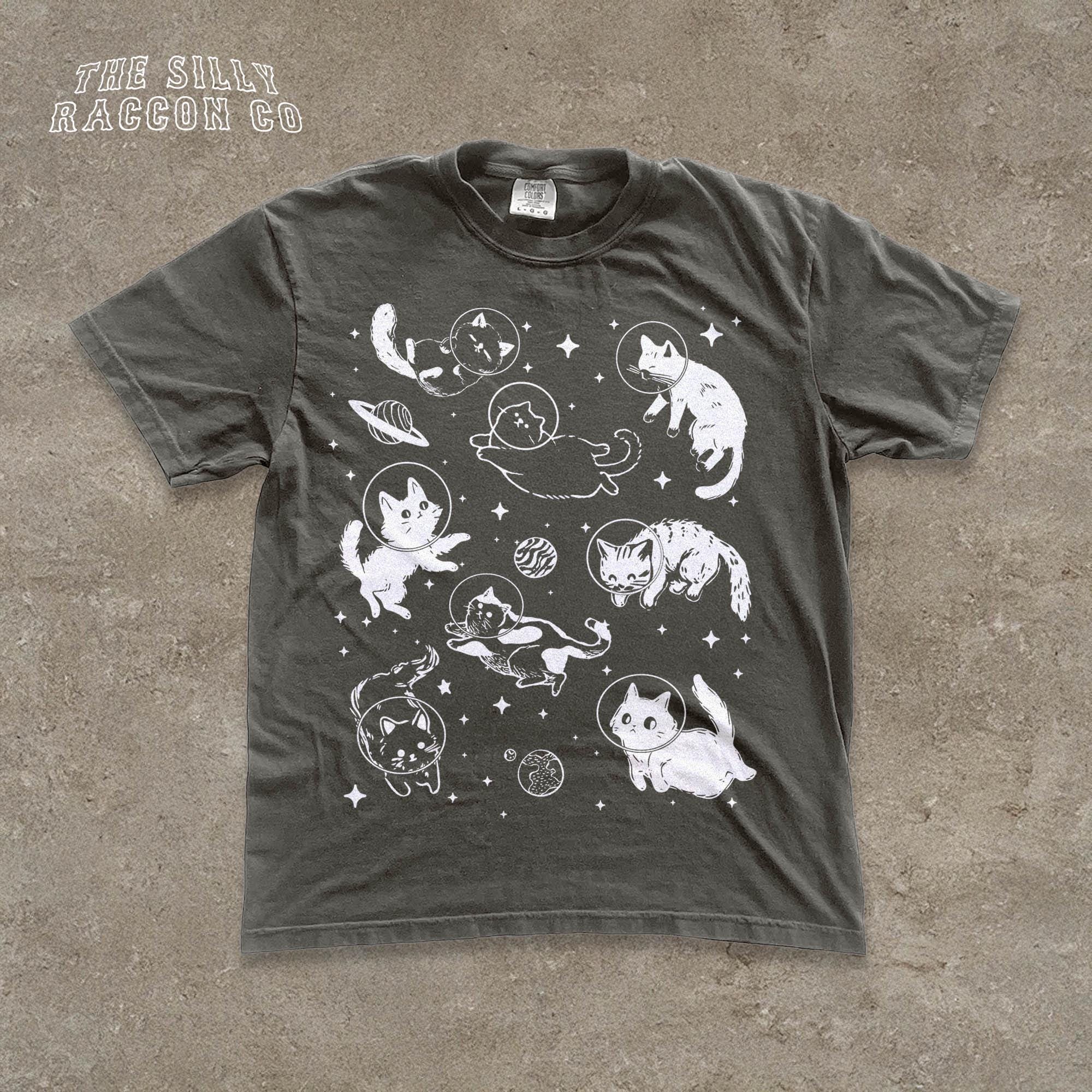 Funny Cat Space Tee, Vintage Astronaut Kitten Shirt for Men Women, Celestial Galaxy Top, Tattoo Graphic Tee, Animal Lover Gift for Her Him