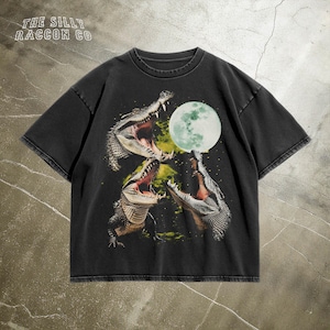 Crocodile Moon Grunge Graphic Tee | Vintage Style Three Gators Howling T-Shirt | Animal Graphic Tee | Retro Reptile Lover Gift