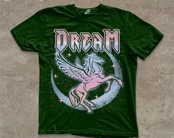 Retro Dream Pegasus T-shirt - Vintage Fantasy Graphic Tee - Pastel