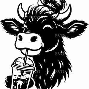 Highland Cow Drinking Iced Coffee SVG, 4 file di taglio di mucche carine con nodo superiore, divertenti animali da fattoria SVG per Cricut e Silhouette