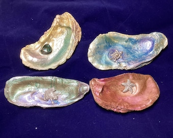 Juego de 4 platos para baratijas con forma de concha de ostra adornados en diferentes colores