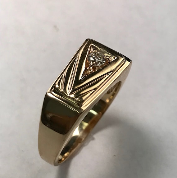 14kt Gold High Fashion Nautical Looking Gent's Ri… - image 1