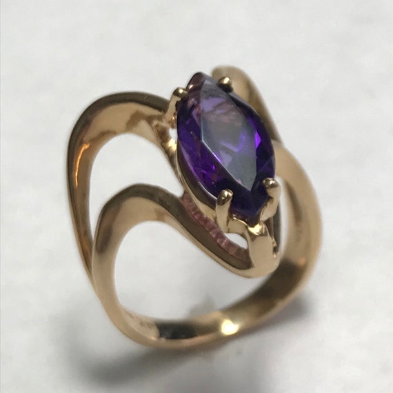 14kt  Yellow gold chevron Amethyst Ring - image 1