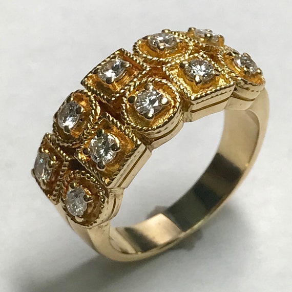 18 k Yellow Gold Diamond Unisex Ring