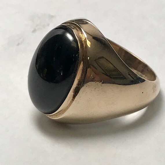 Black Star Sapphire Ring set in 10kt Yellow Gold - image 5