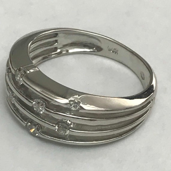 10 K White Gold Diamond Wedding Band. - image 5