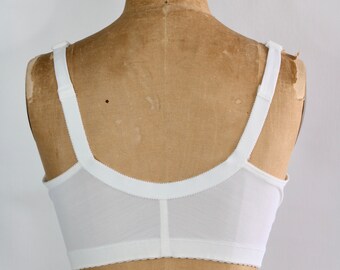 Vintage White Lace Bustier Bra / 1980s Sexy Pinup Boudoir Bra With
