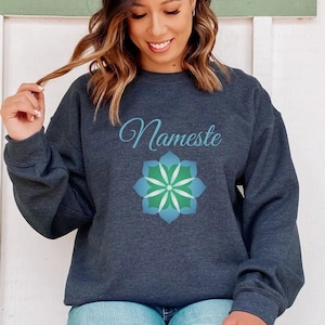 Namaste Sweatshirt, Yogi Crewneck, Mandala Sweater, Yoga Sweatshirt, Yoga Geschenk, Spiritueller Crewneck, Zen Sweatshirt, Meditation Sweatshirt