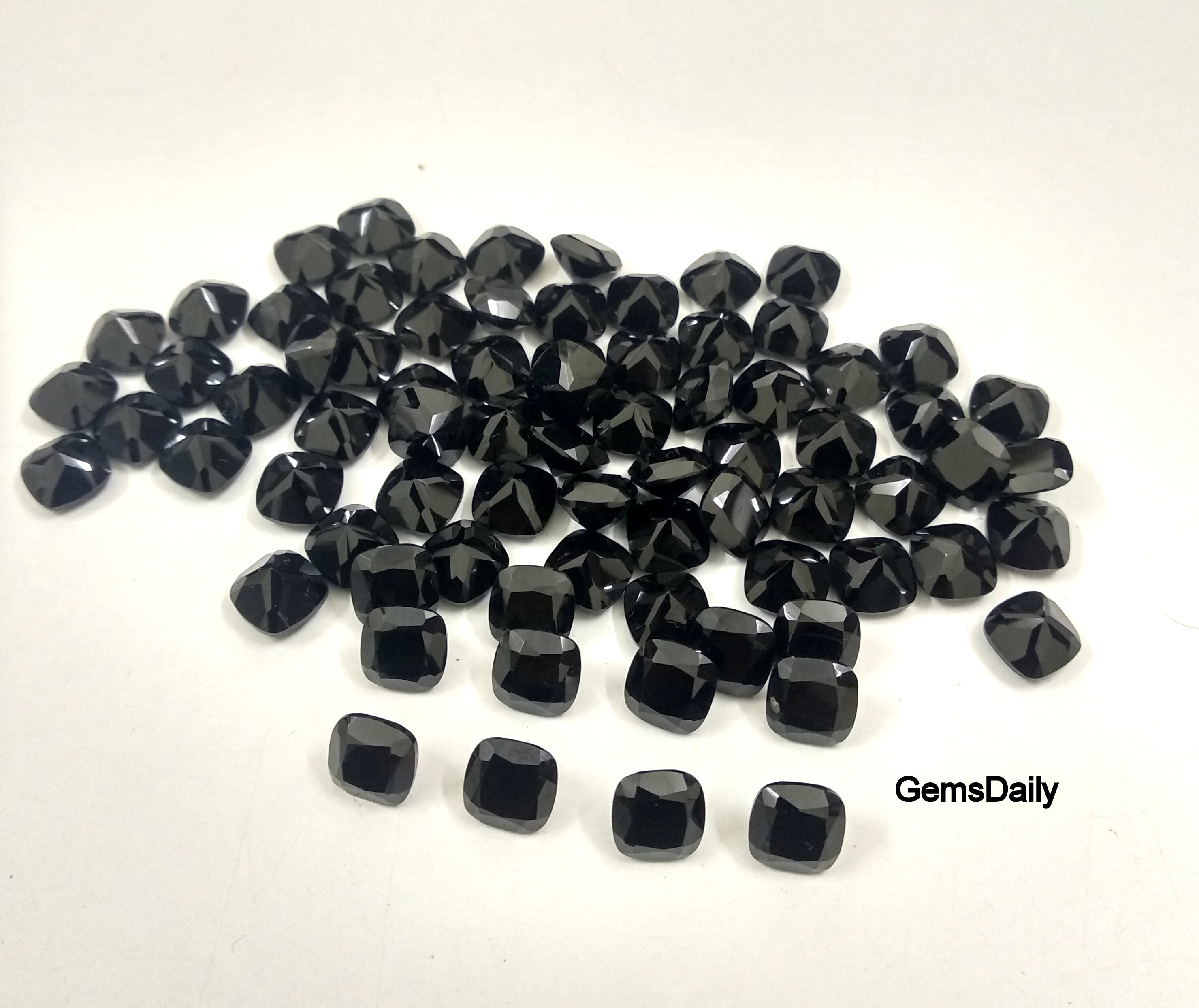 Wholesale 4x4~10x10mm 5A Square Cushion Shape Cut Black Natural Spinel  Stone Loose Natural Black Gems For Jewelry Making