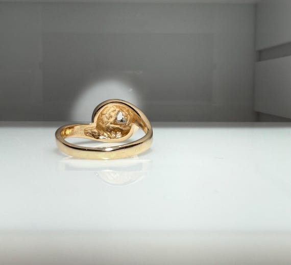 Trillion Shaped Diamond Ring - image 11