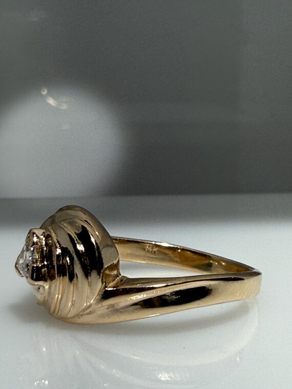 Trillion Shaped Diamond Ring - image 4