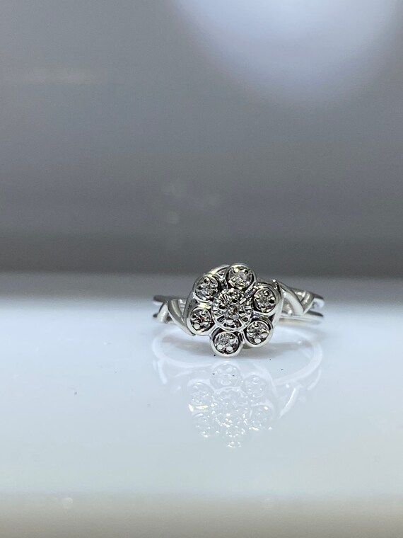 Retro Flower Ring