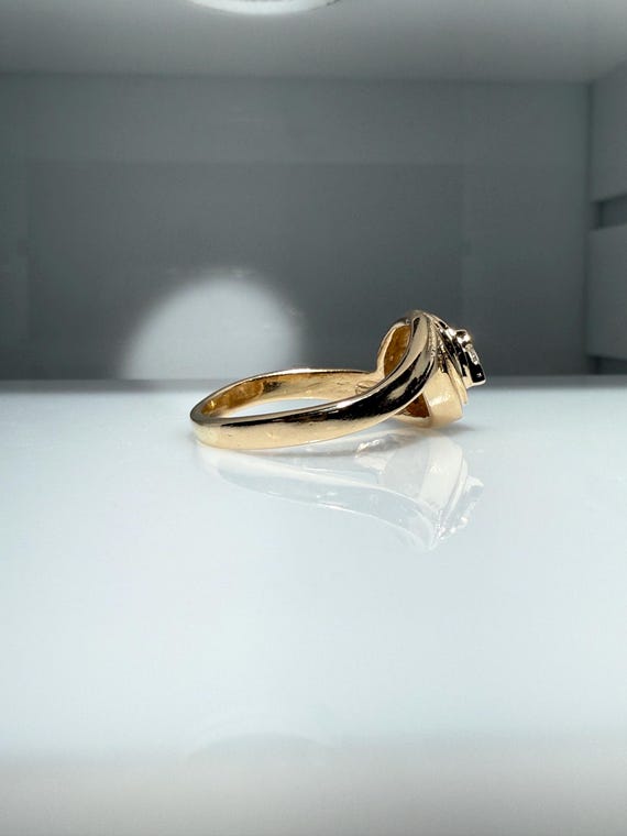 Trillion Shaped Diamond Ring - image 5