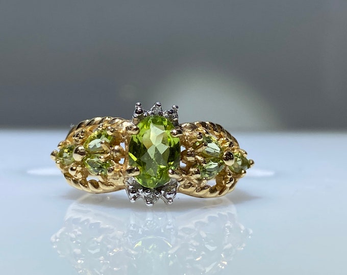 Peridot Princess Ring