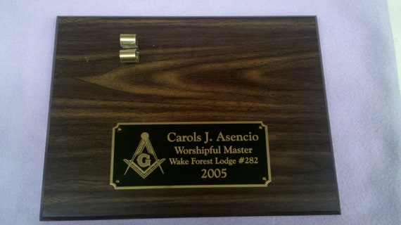 Masonic Walnut Finish Personalized 9 x 12 Plaque with Gavel Clip and Metal Black Plate/ which engraves to gold PLEASE READ DESCRIPTION