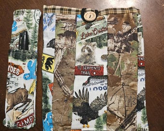 Handmade Quilted wildlife Kindle Sleeve / E-Reader Case with Button Closure / 7 x 8"/ Gift for book lovers pencil holder