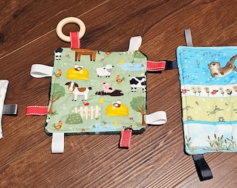 Crinkle Lovey Tag Toy, Woodland Toy, Baby Girl or boy Crinkle Tags, Crinkle Toy, Sensory Baby Toy, Crinkle Baby Paper Toy,