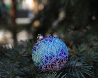 Christmas tree ornament, Tracery beaded ornament, Unique Christmas decoration, Crochet Xmas ornament, Winter holiday decor