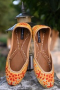 Embroidered Gold Juttis, Indian Wedding Shoes, Punjabi Mojaris