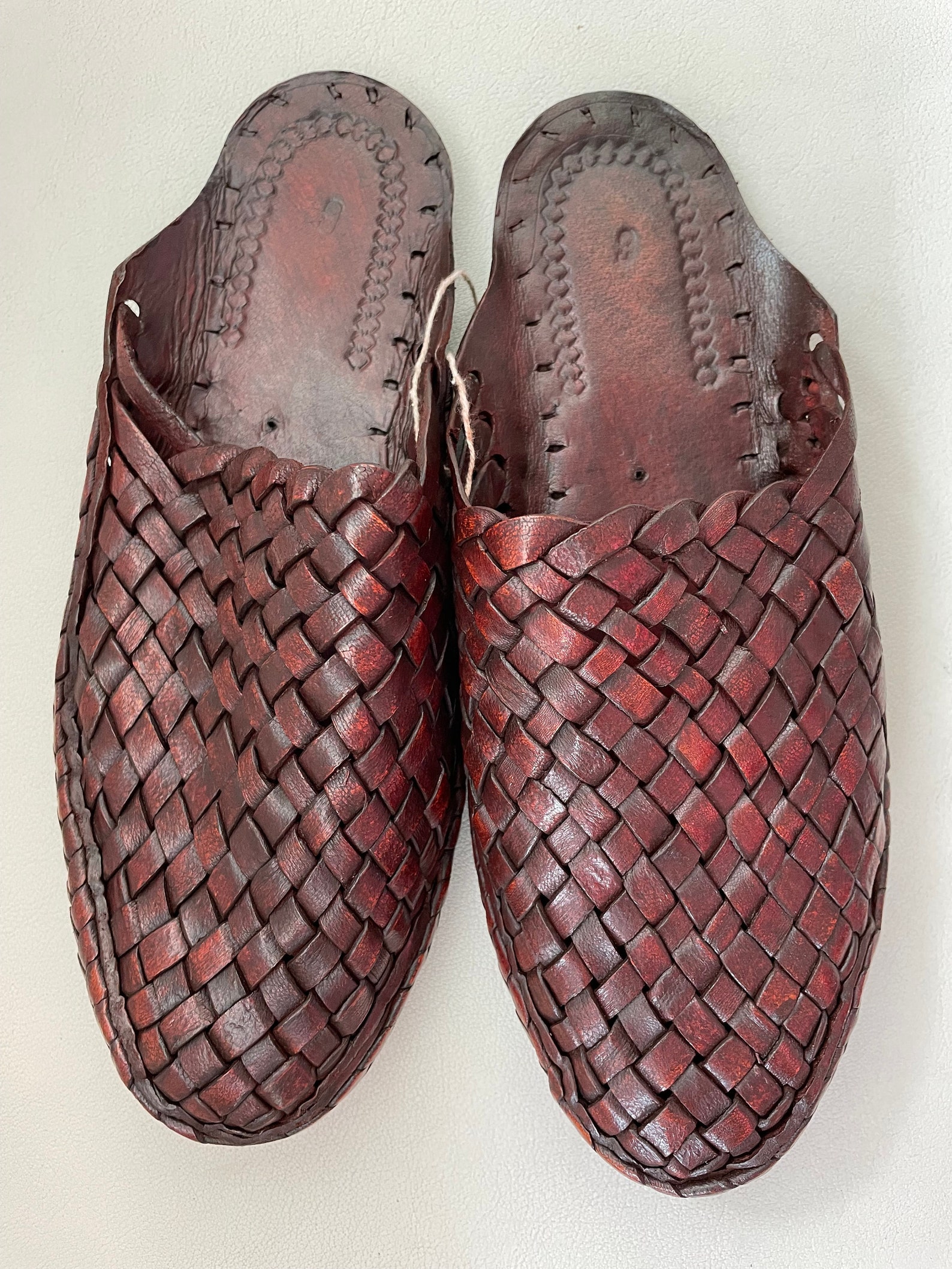 kolhapuri sandals