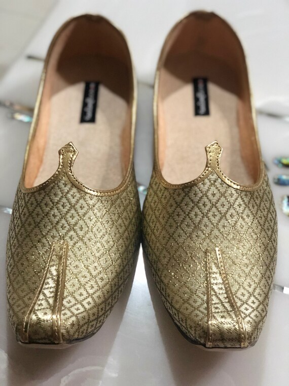 extra large mens shoes