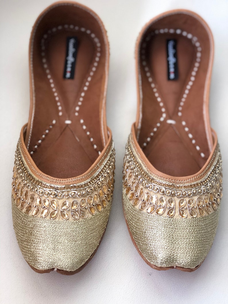 Gold embroidered party shoes Gold bridal women jutti Indian | Etsy