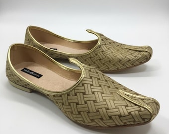 Scarpe Khussa dorate da uomo: Juttis da sposa indiani fatti a mano, calzature tradizionali da sposo, scarpe etniche