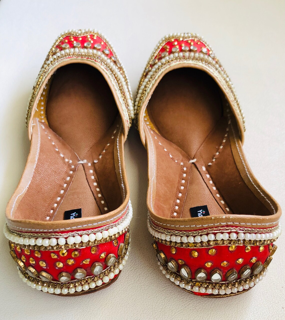 bridal red jutti