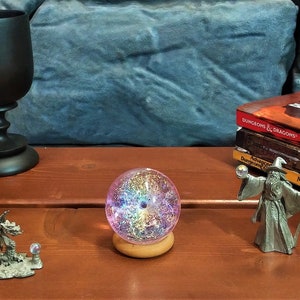 Funkelnde Rosa KristallKugel Glas Marmor Scrying Orb DnD 5e D&D&D, Dichroic Marble Galaxie Marmor Dungeons and Dragons 5E Magic Orb