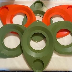 Vintage Paper Plate Holders with Drink Holders, Retro Green and Orange, Set of Six