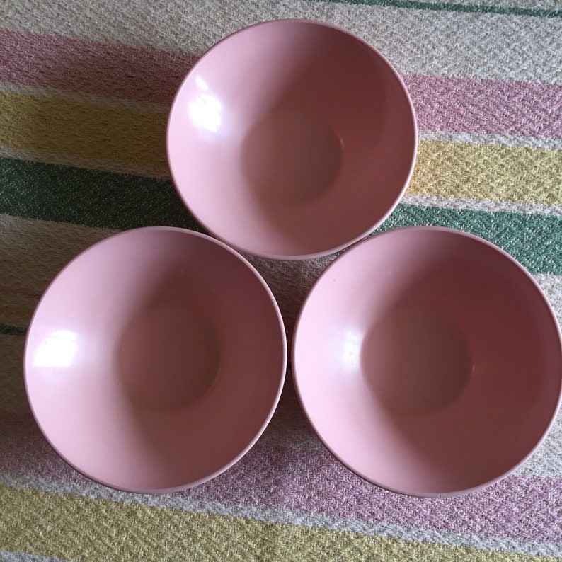 Set of Three Vintage Pink Melamine Fruit Dishes by Mallo-Belle by Mallory