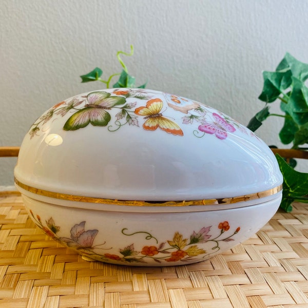 Vintage  Easter Egg, Porcelain Trinket/Candy Dish, Avon circa 1974, Vintage Easter Decoration