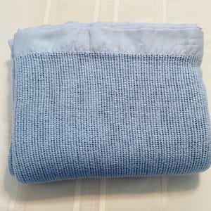 Vintage Knit Blanket, Baby Blue with Satin Trim, Twin/Full, Vintage Bedding, Fuzzy Blanket