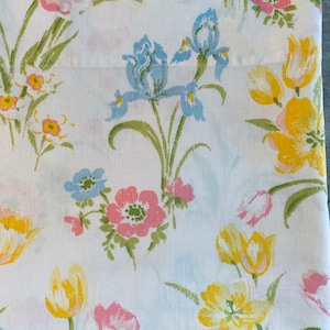 Vintage Sheet, Pastel Floral Flat, Double Size, Fashion Manor by JC Penney