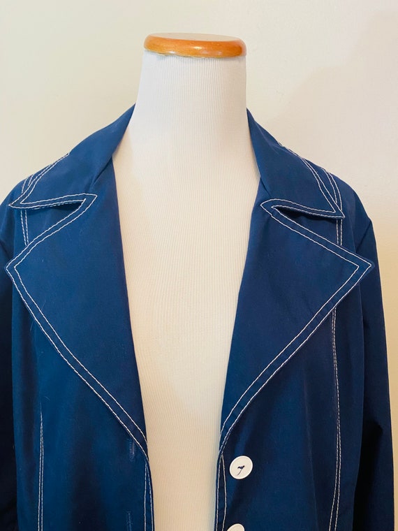 Vintage 1960’s Navy Trench/Rain Coat, White Trim,… - image 4