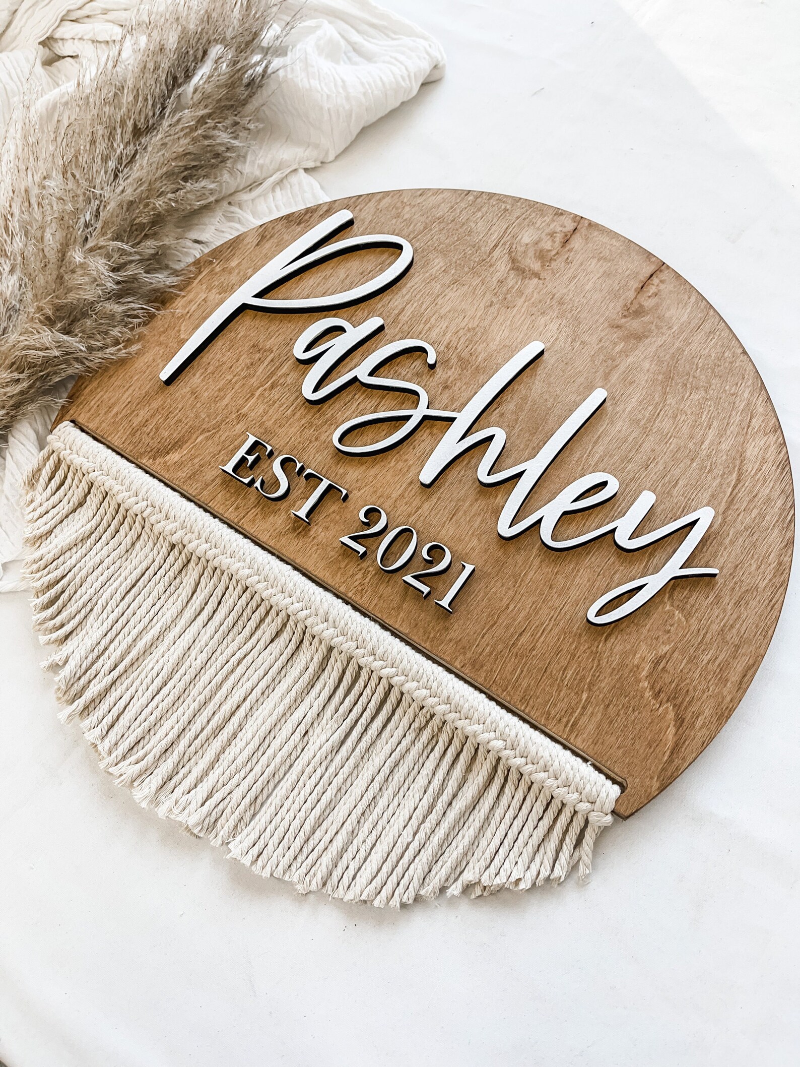Round Last Name Sign Wedding Name Sign Boho Wedding Sign Etsy