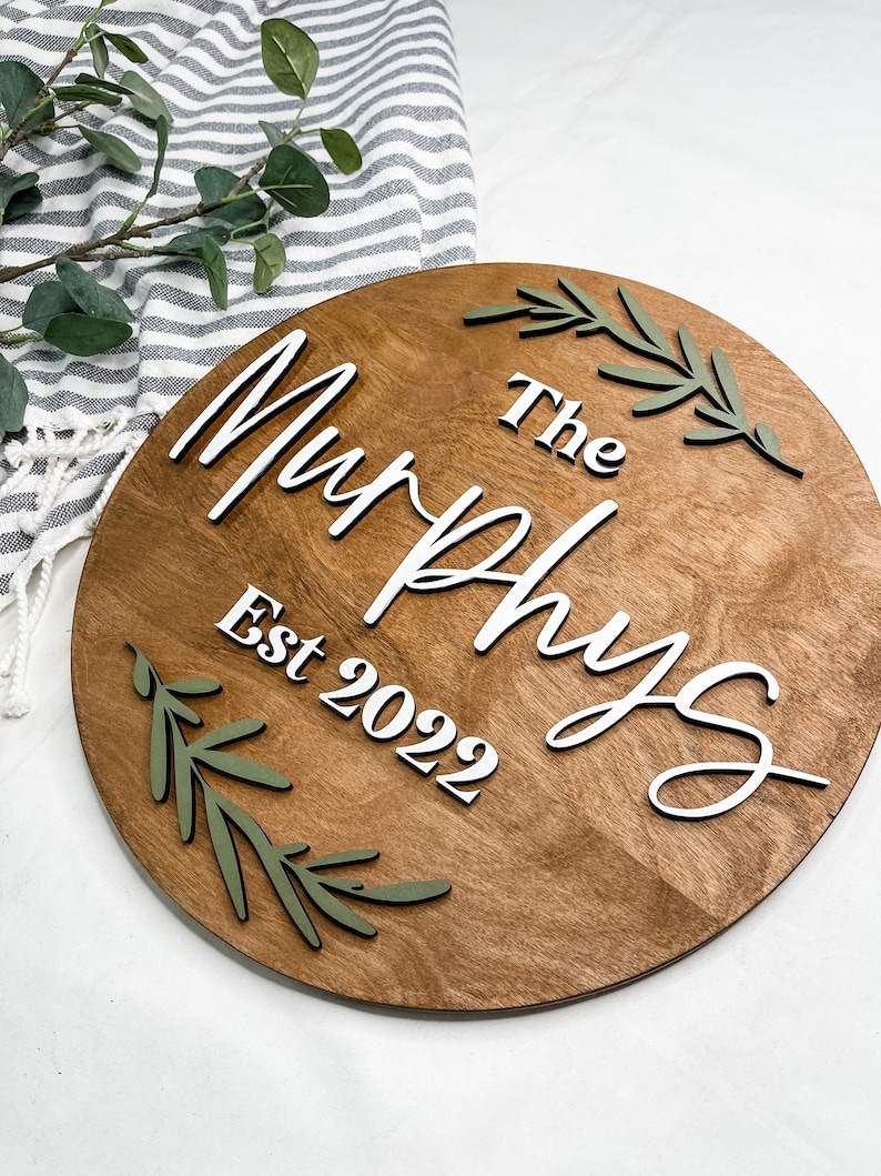 Round last name sign, round wedding sign, established sign, wedding last name sign, custom name sign, family name sign, first home gift