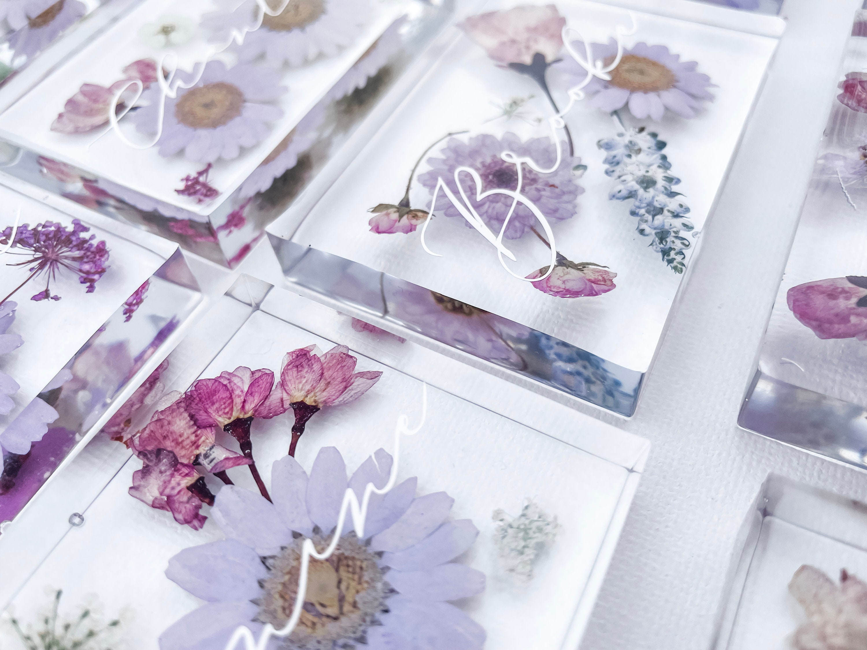Pressed Flower Place Card/Favor/Wedding Placecards/Floral Resin/Wedding Favors/Seating Cards/Resin Place Card/Wedding Keepsake