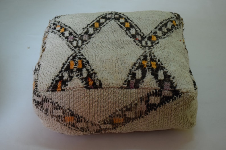 Kilim pouf Embroidered pouf Handmade Sabra pouf Moroccan poufs Decorative pouf Floor Pouffe Home decor Vintage pouf Azilal Berber poufs