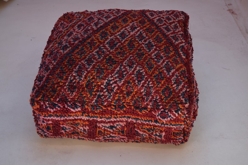 Mariage gift Home decor Moroccan pouf Berber pouf Multicolor Azilal pouf Ottoman Handmade Vintage Footstool Kilim chair Moroccan furniture