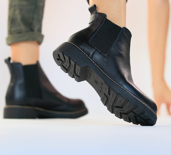 comfortable boots for women