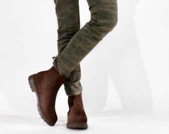 female brown boots