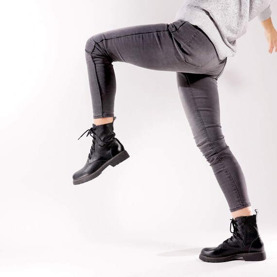 comfortable combat boots womens