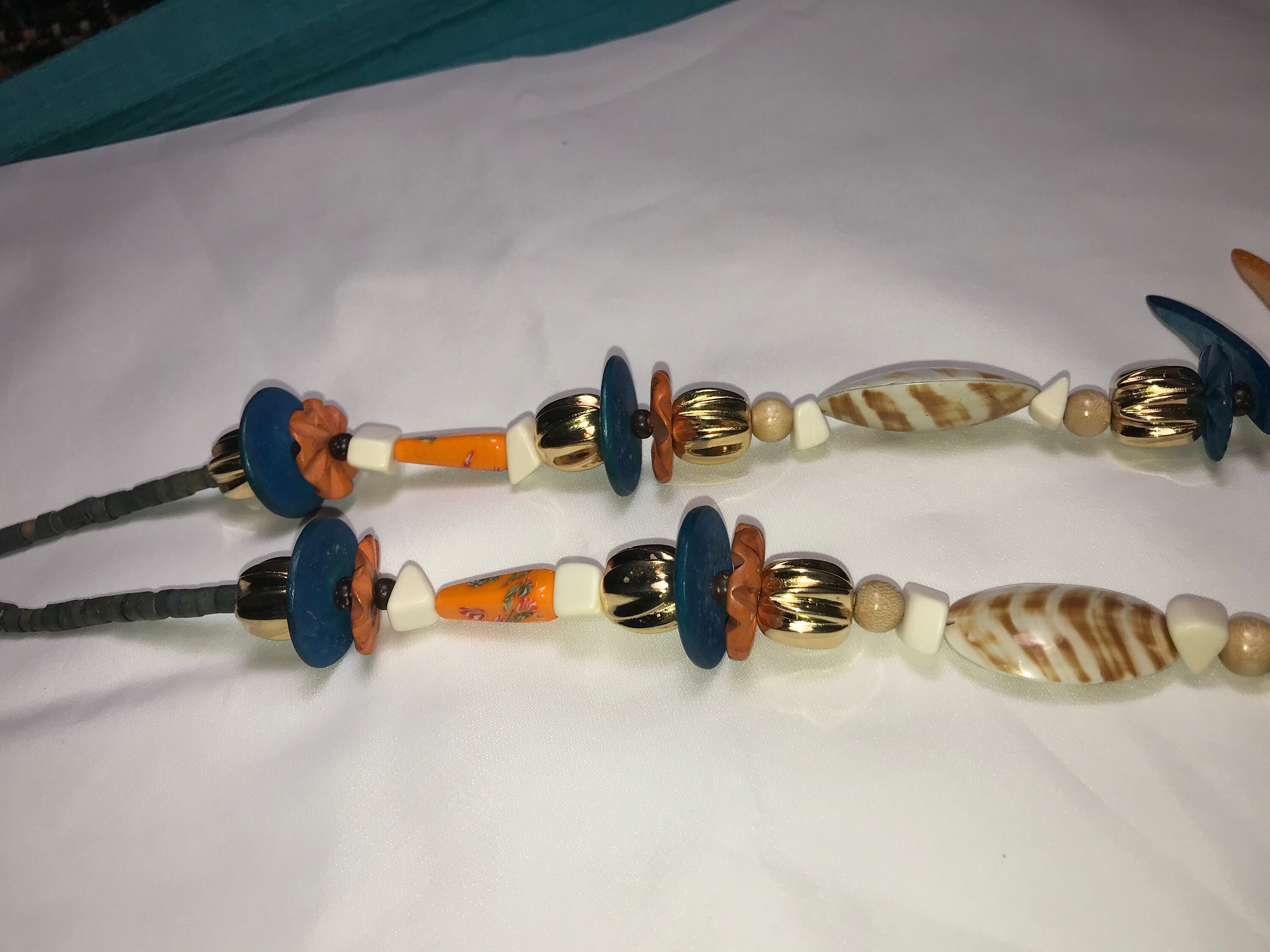 Collar de madera de coco, concha y hueso - Etsy España