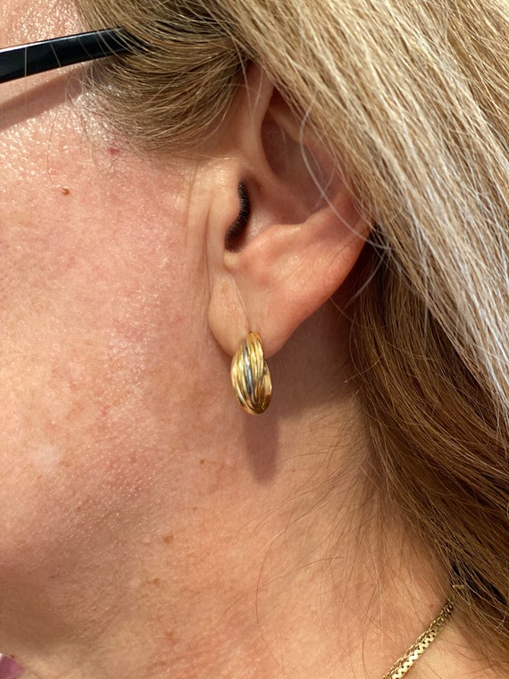 Reclaimed Vintage y2k gold hoop earrings | ASOS