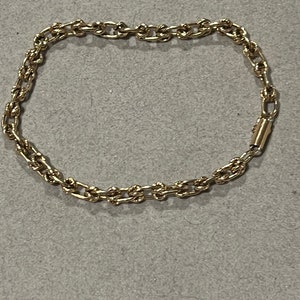 Vintage 14k gold oval link 9” bracelet