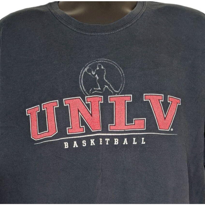 UNLV Basketball Vintage 90s Tshirt 