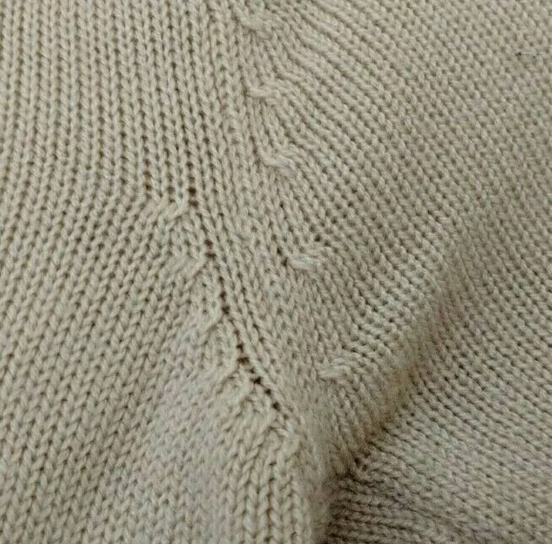 Acrylic Vintage Sweater Womens Medium RUNS SMALL Reeds Tan Nature